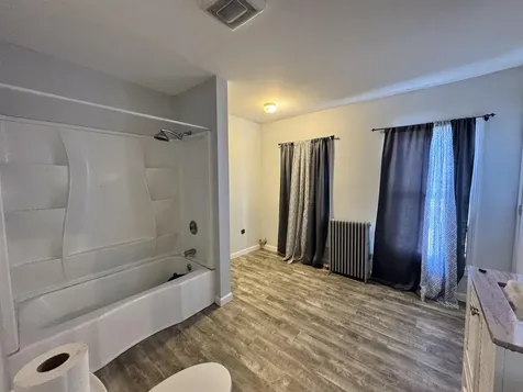 8 Kilkenny Street Lancaster NH 03584