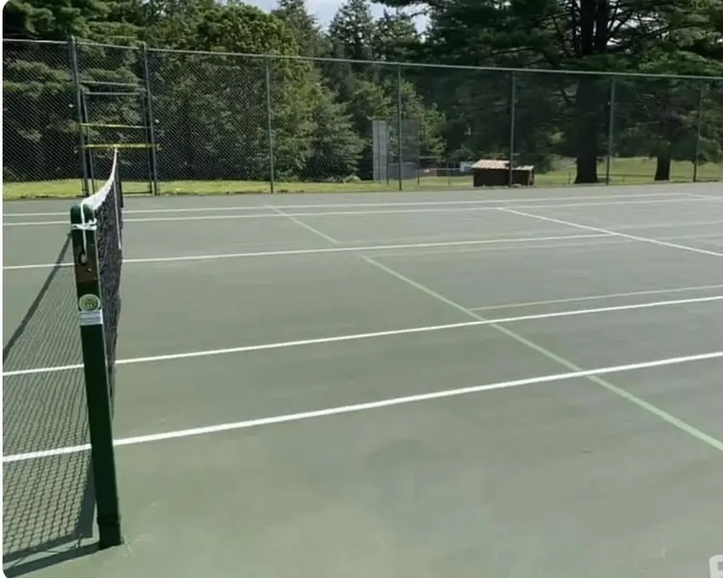 192 Pingree Park Lane Londonderry VT 05148