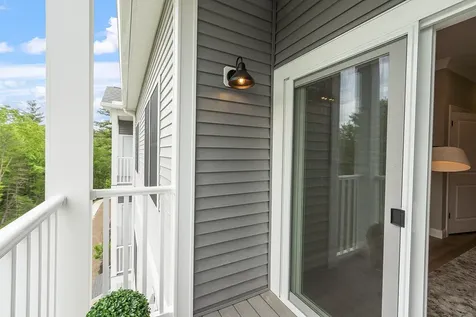 10100 S Willow Street Manchester NH 03103