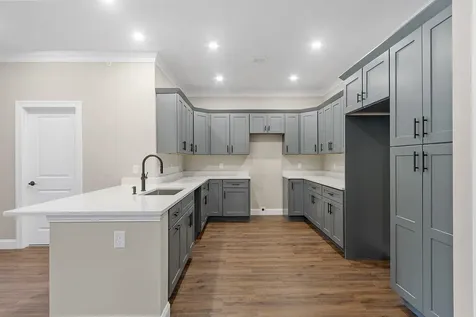 10100 S Willow Street Manchester NH 03103