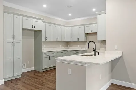 10100 S Willow Street Manchester NH 03103