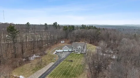 11 Tenney Road Chester NH 03036