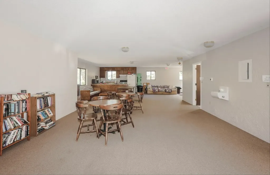 19 Country Club Drive Manchester NH 03102