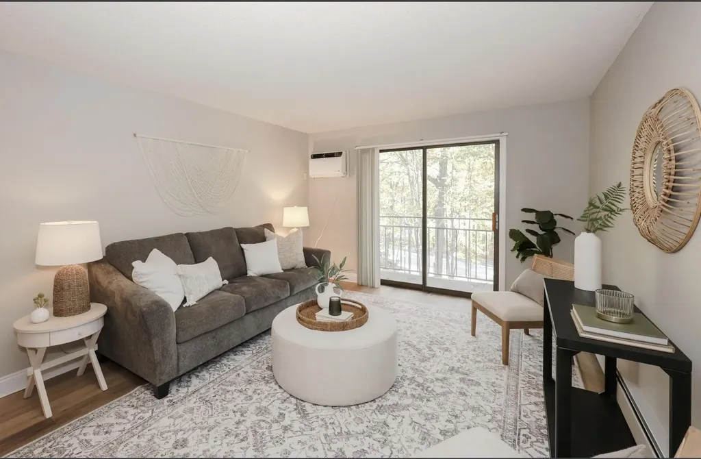 19 Country Club Drive Manchester NH 03102