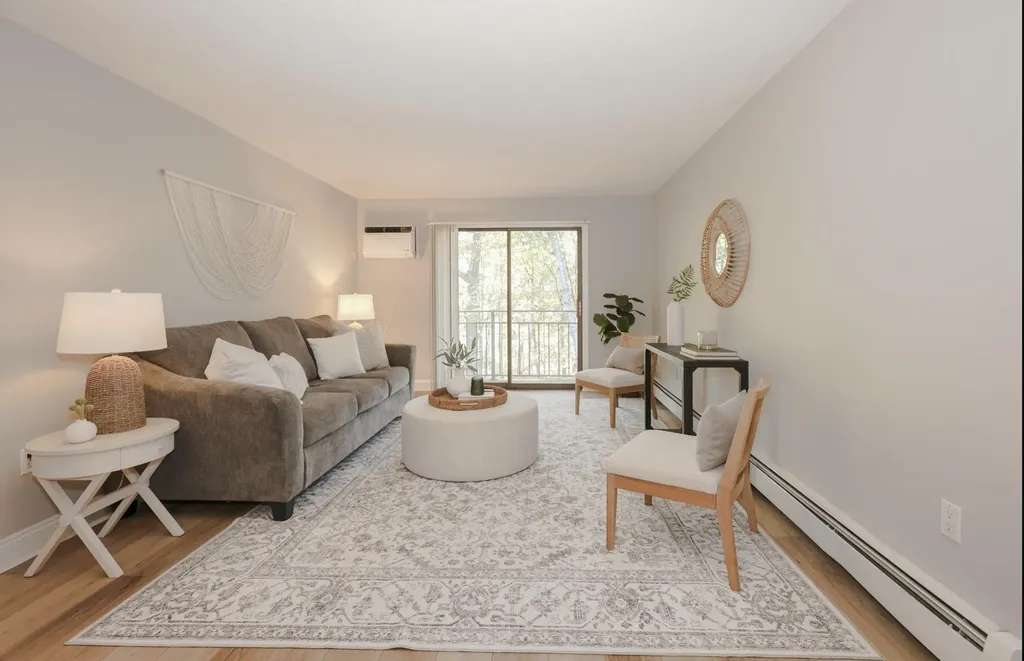 19 Country Club Drive Manchester NH 03102