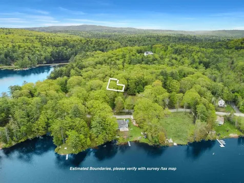 13 Penobscott Path Gilmanton NH 03237