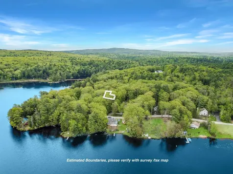 13 Penobscott Path Gilmanton NH 03237