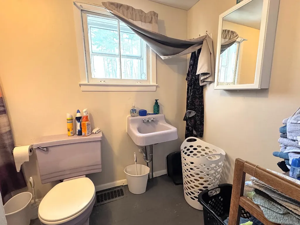 726 Rice Lane Bennington VT 05201