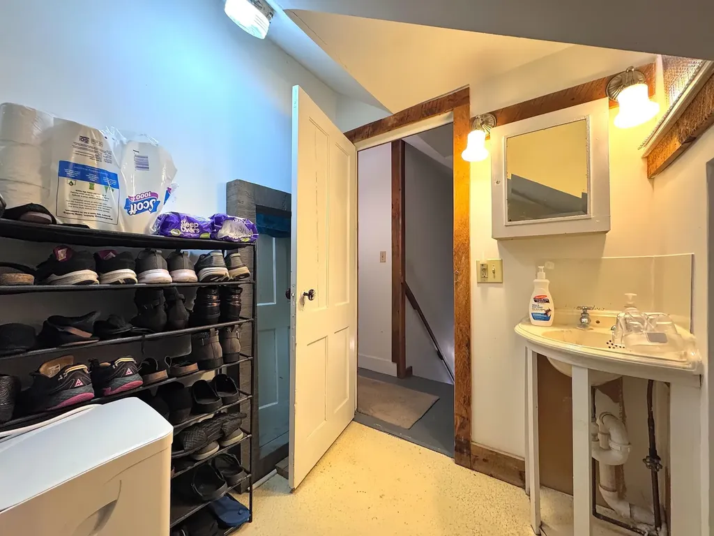 726 Rice Lane Bennington VT 05201