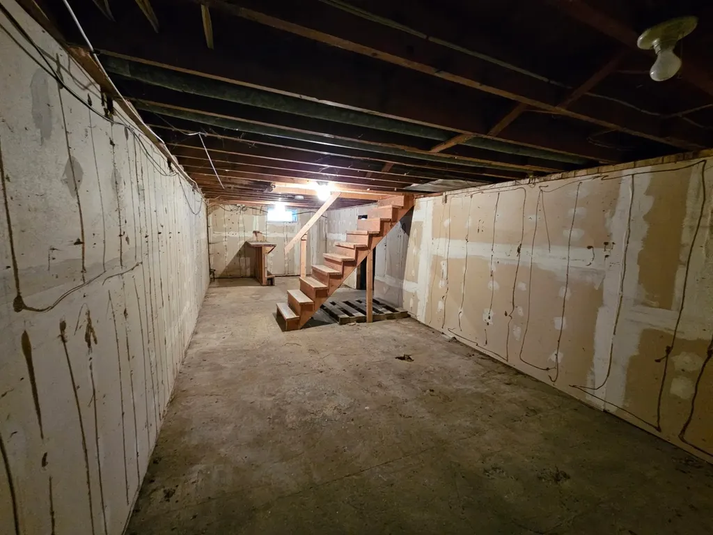 30 Old Stage Road Dover NH 03820