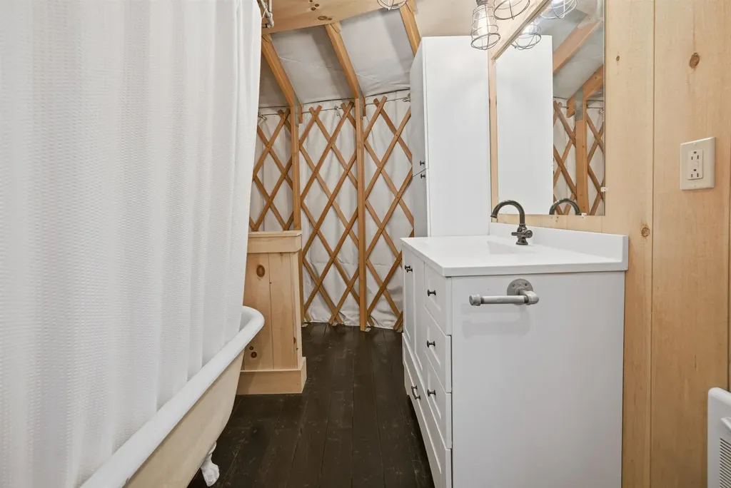 1269 Howard Hill Road Andover VT 05143