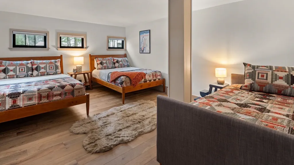 56 Turner Mill Lane Stowe VT 05672