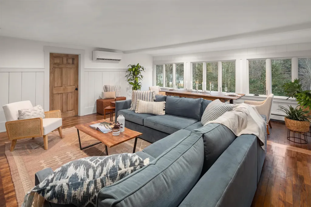 56 Turner Mill Lane Stowe VT 05672