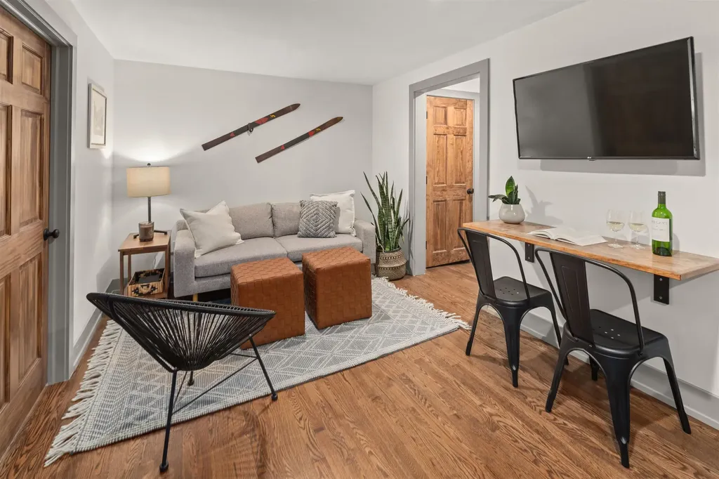 56 Turner Mill Lane Stowe VT 05672