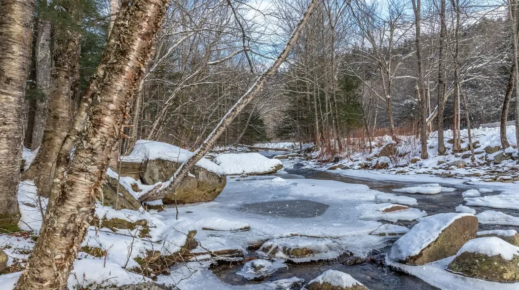 56 Turner Mill Lane Stowe VT 05672