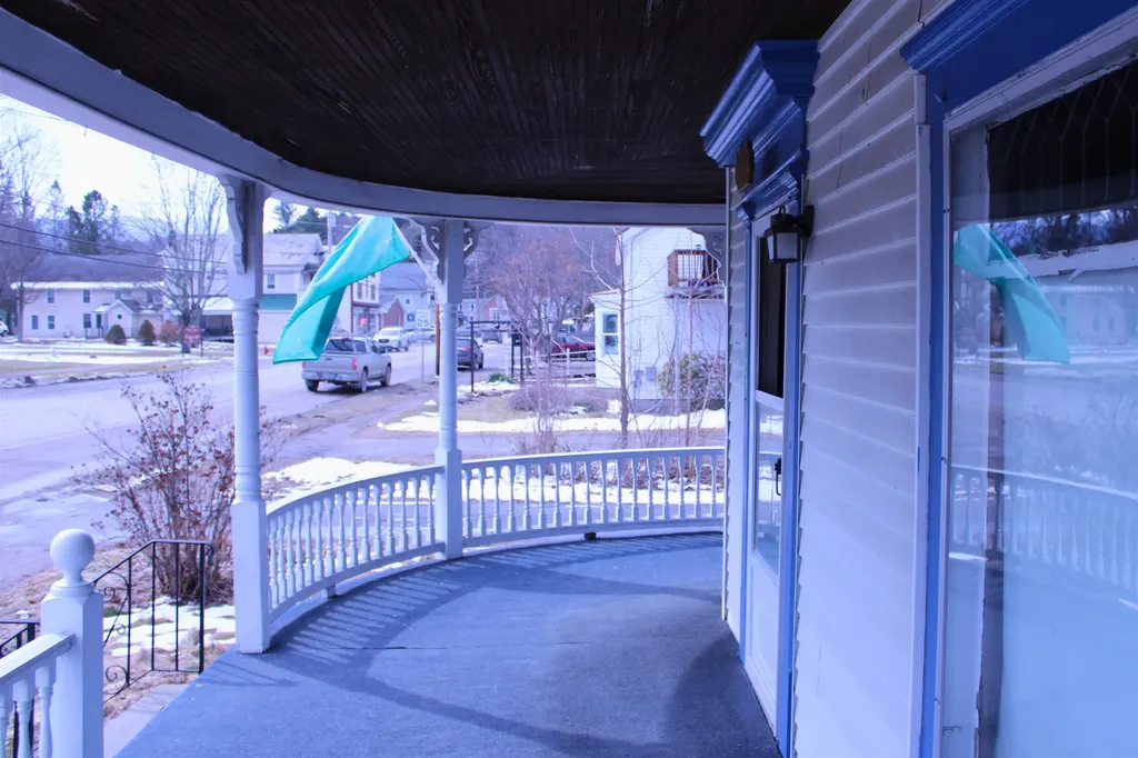 127 Main Street Cambridge VT 05464