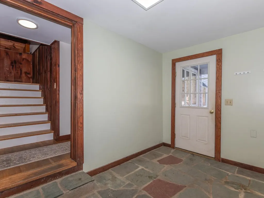 24 Hunt Road Westmoreland NH 03467
