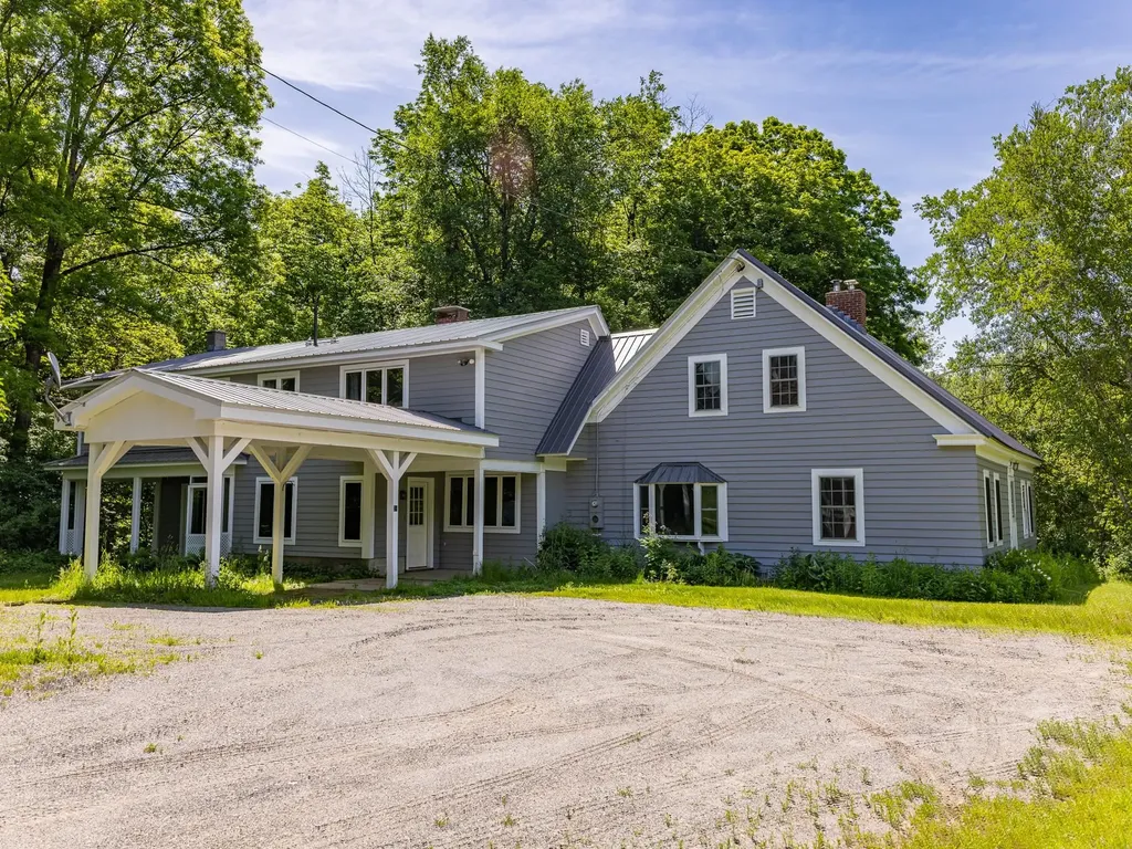 24 Hunt Road Westmoreland NH 03467