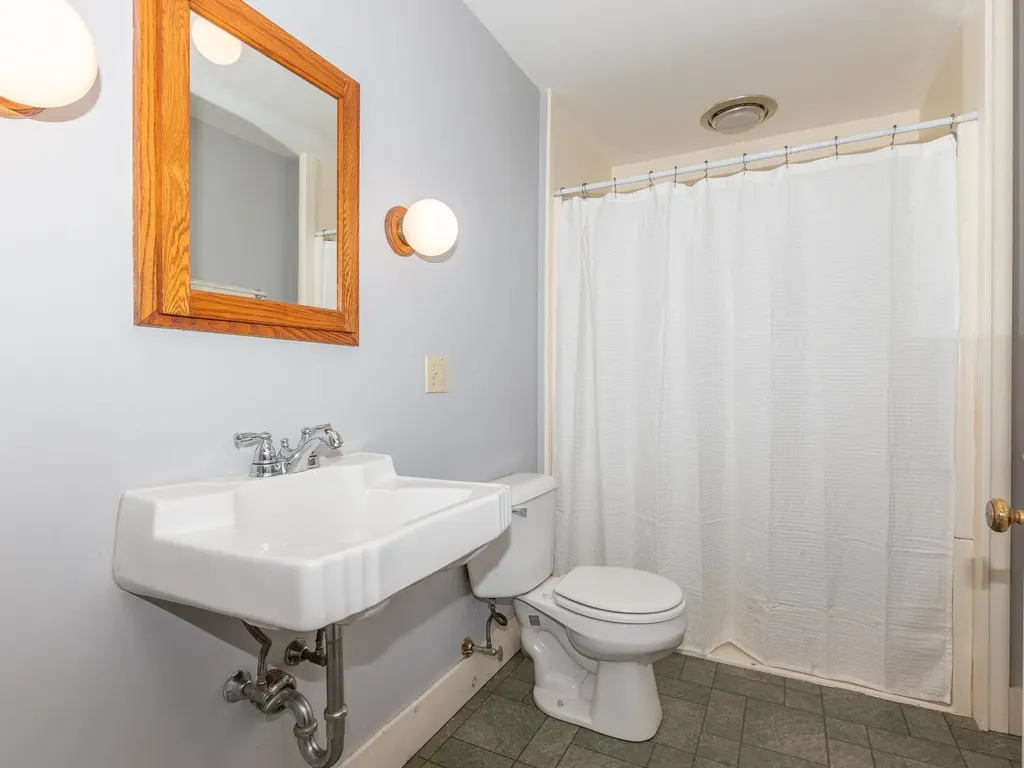 24 Hunt Road Westmoreland NH 03467