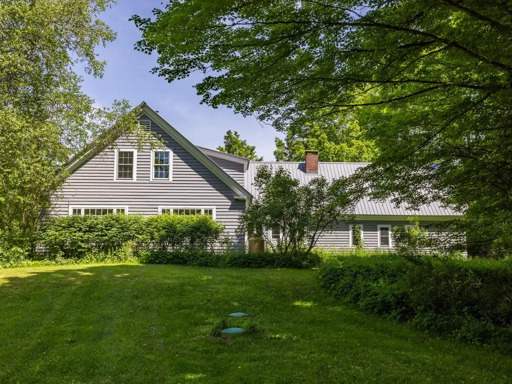 24 Hunt Road Westmoreland NH 03467