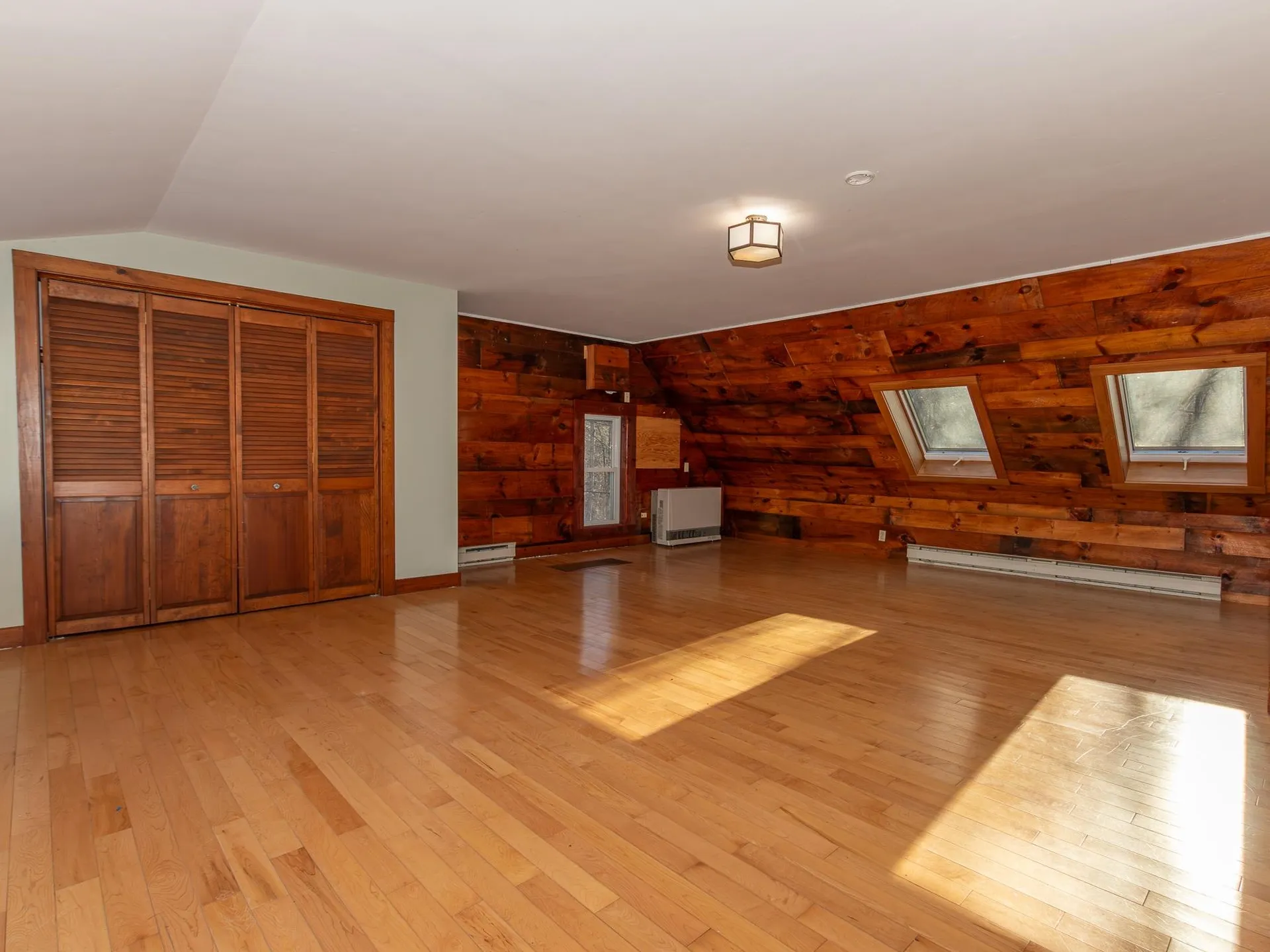 24 Hunt Road Westmoreland NH 03467