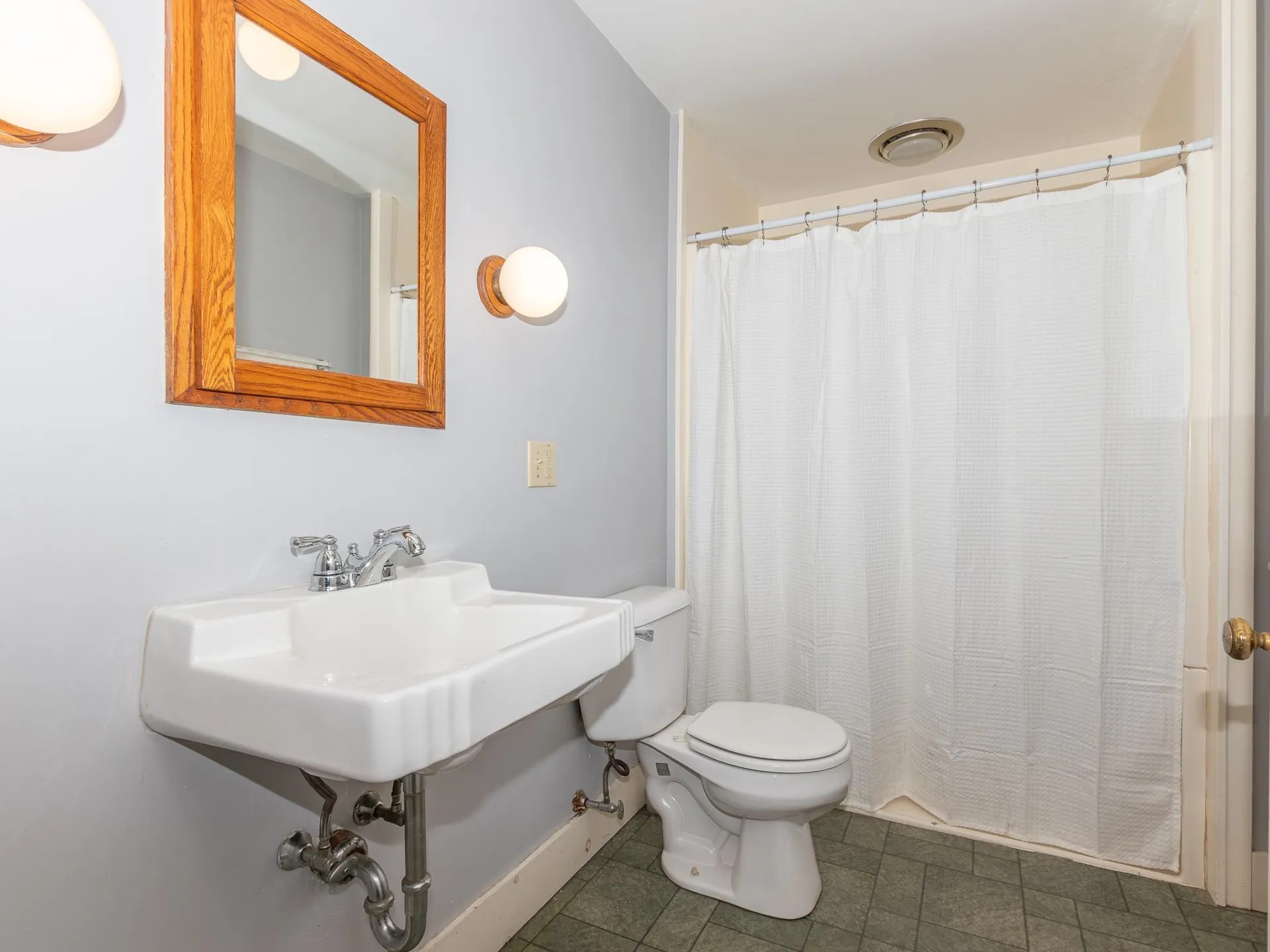 24 Hunt Road Westmoreland NH 03467