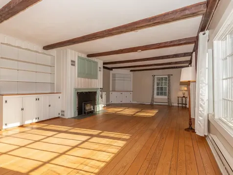 24 Hunt Road Westmoreland NH 03467