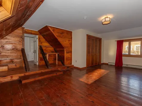 24 Hunt Road Westmoreland NH 03467