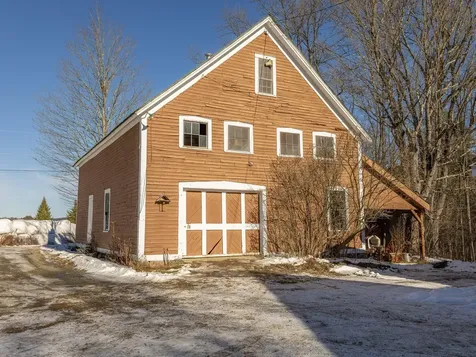 24 Hunt Road Westmoreland NH 03467