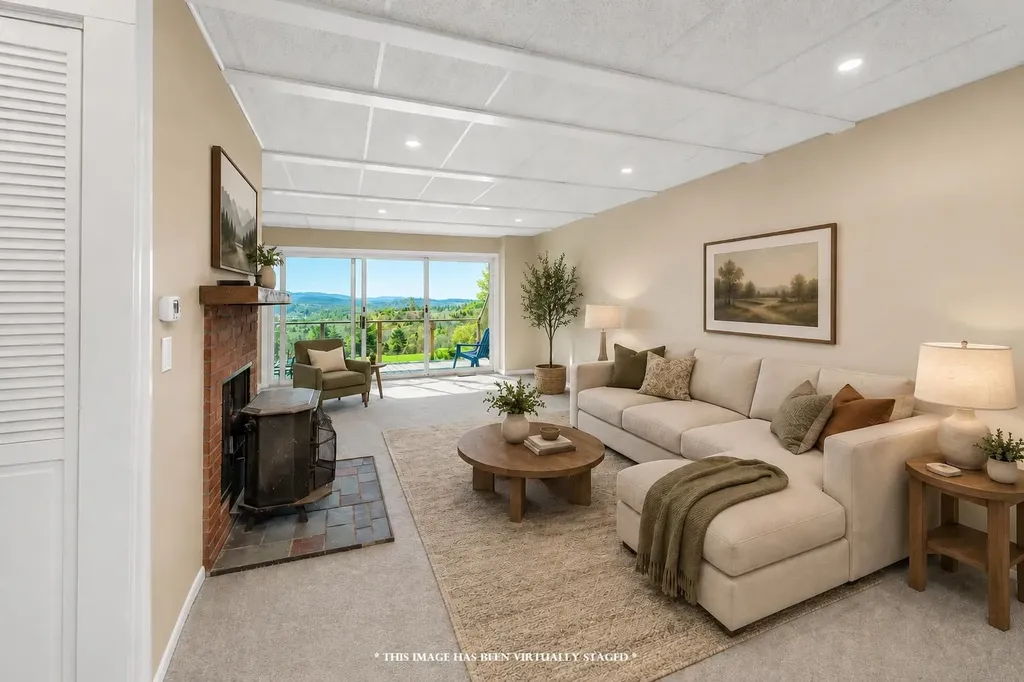 76 Tonset Slope Sunapee NH 03782