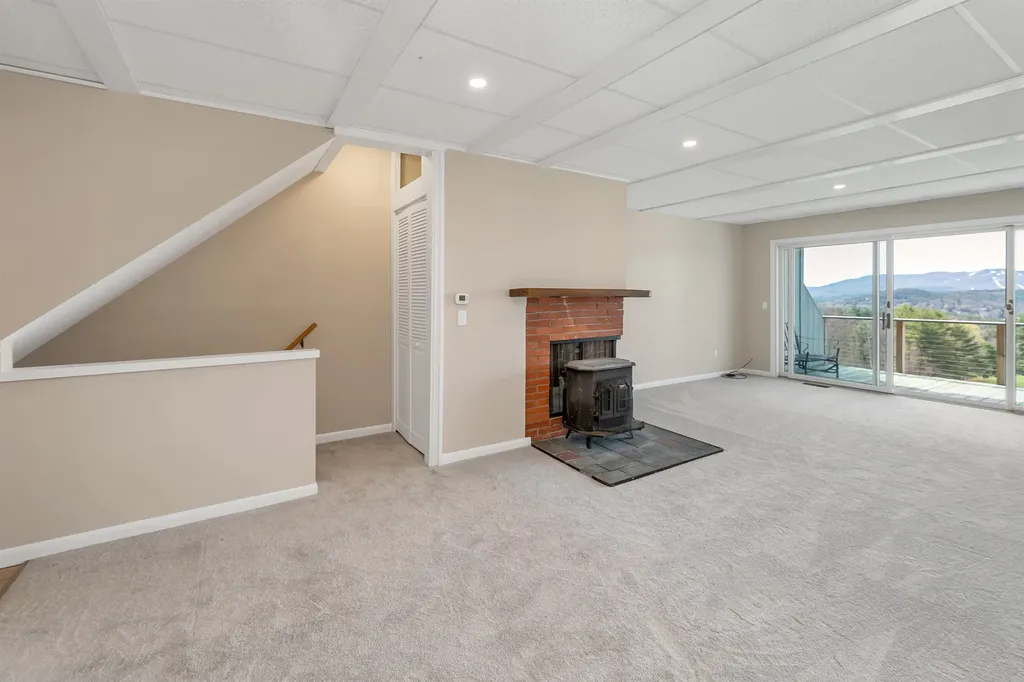 76 Tonset Slope Sunapee NH 03782