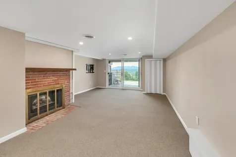 76 Tonset Slope Sunapee NH 03782