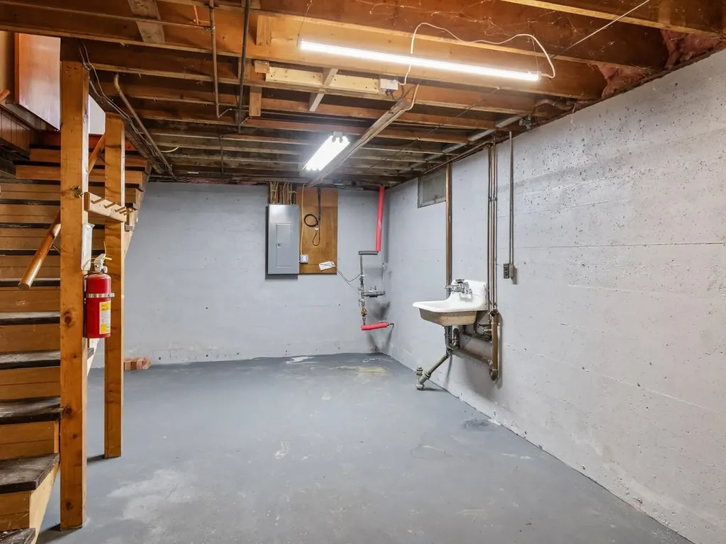 318 Main Street Duxbury VT 05676