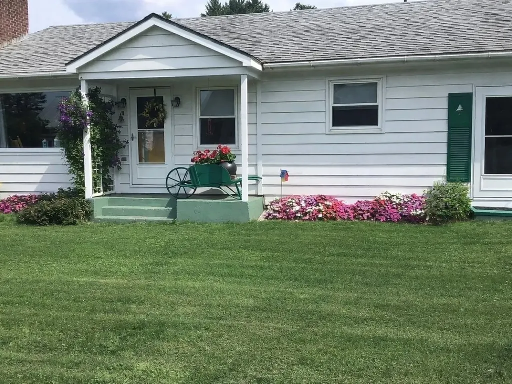 318 Main Street Duxbury VT 05676