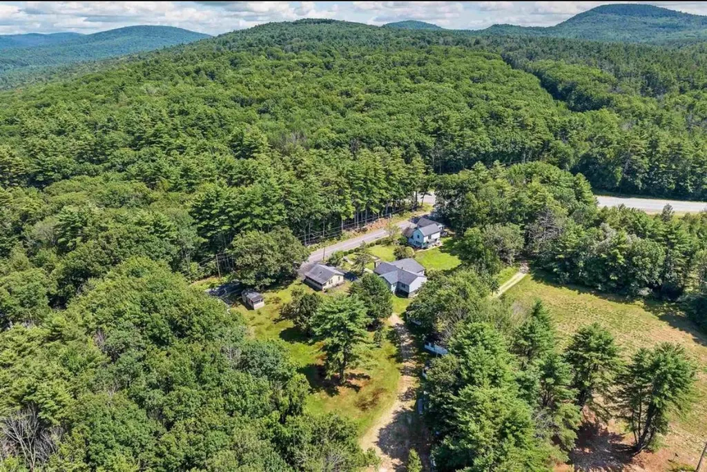 7C Roberts Cove Road Alton NH 03810