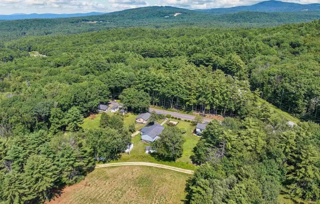 7C Roberts Cove Road Alton NH 03810