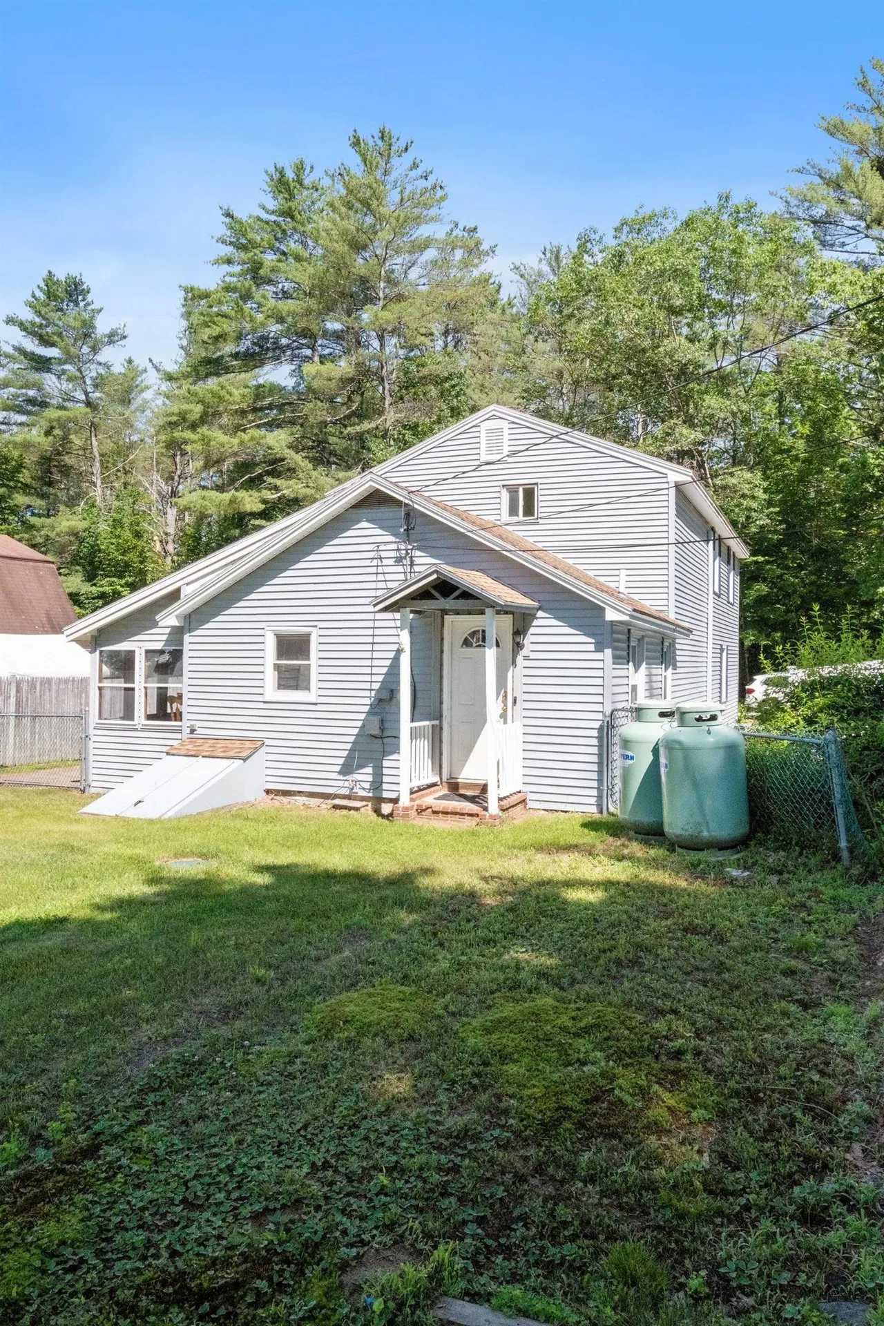 36 Lark Street Franklin NH 03235