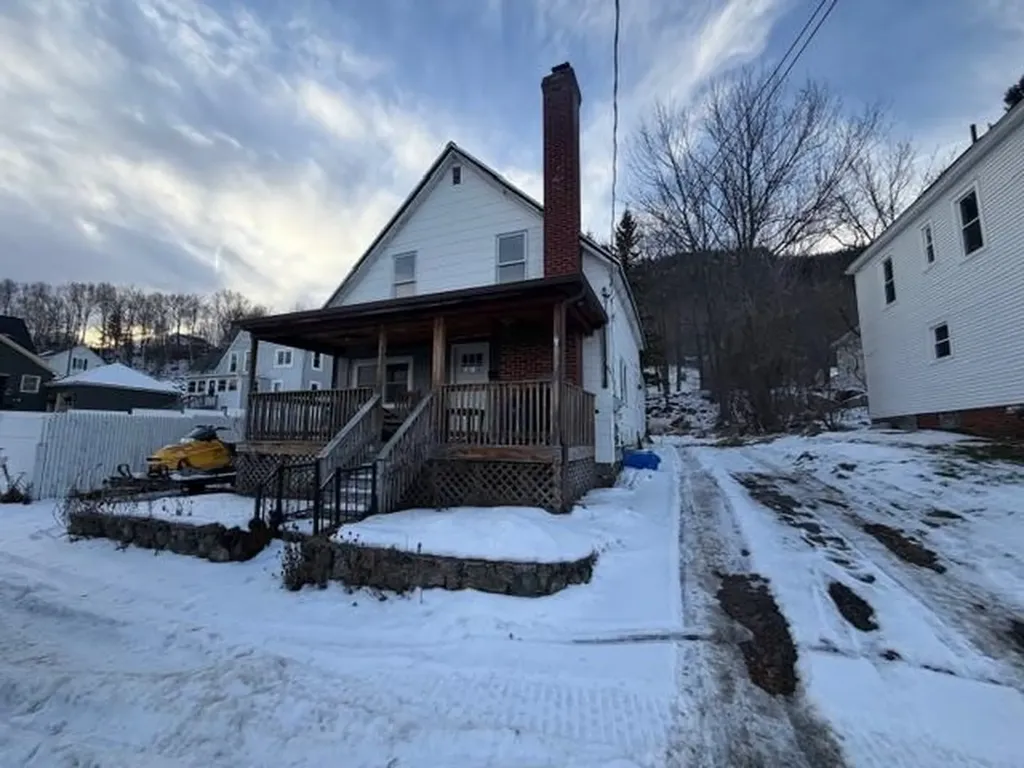 617 4th Avenue Berlin NH 03570