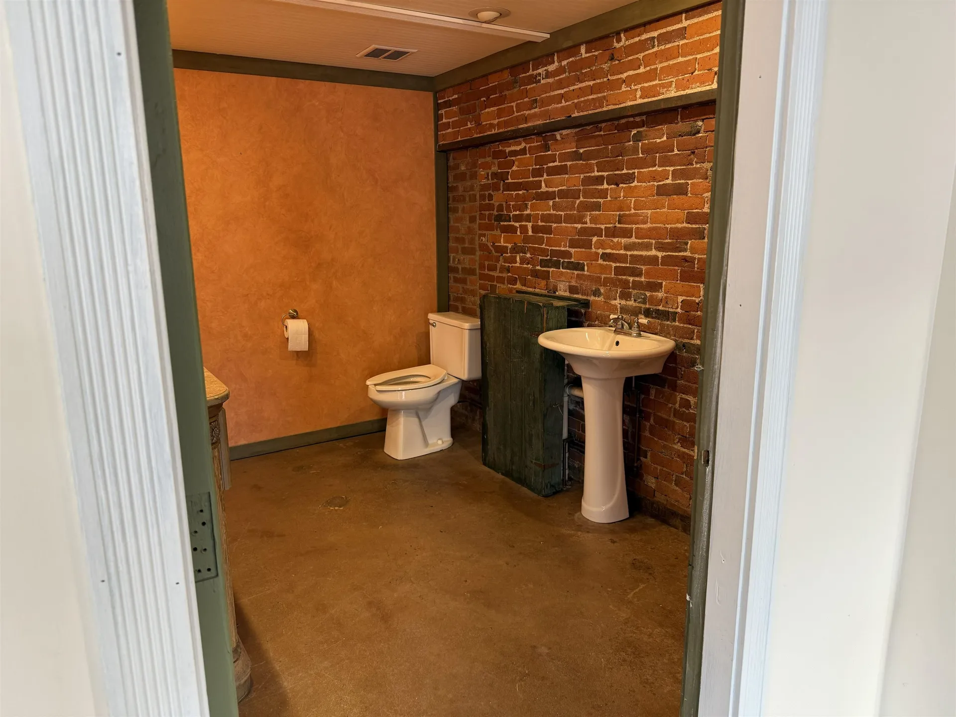 37 Wilton Road Milford NH 03055