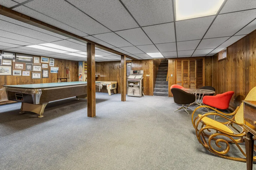 18 Skylark Road Lebanon NH 03766