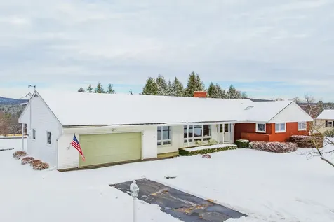 18 Skylark Road Lebanon NH 03766