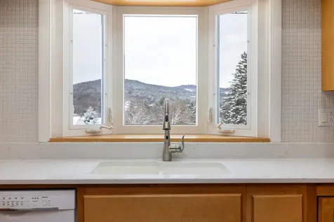 18 Skylark Road Lebanon NH 03766