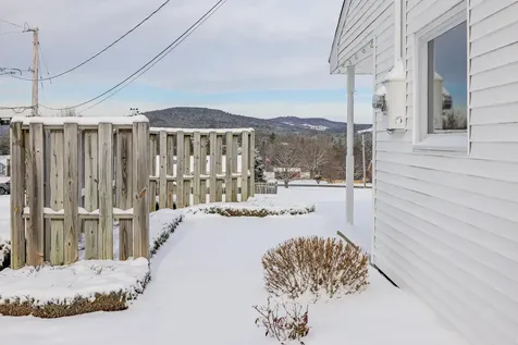 18 Skylark Road Lebanon NH 03766