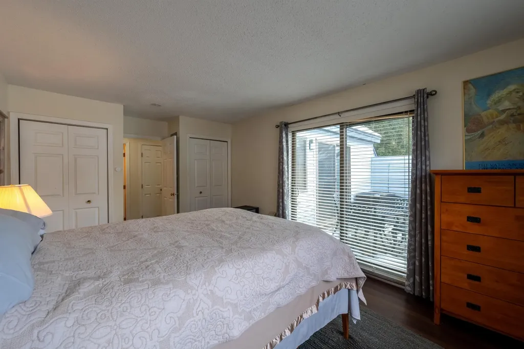 111 Lakeland Drive Hartford VT 05059