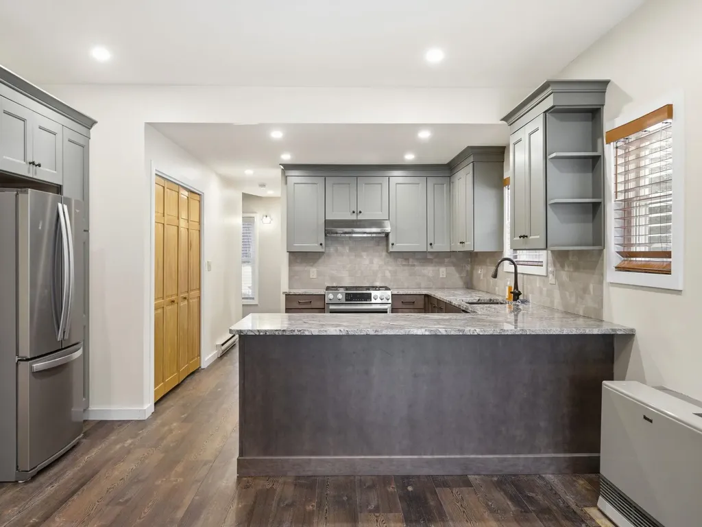 76 Davis Road Plymouth NH 03264