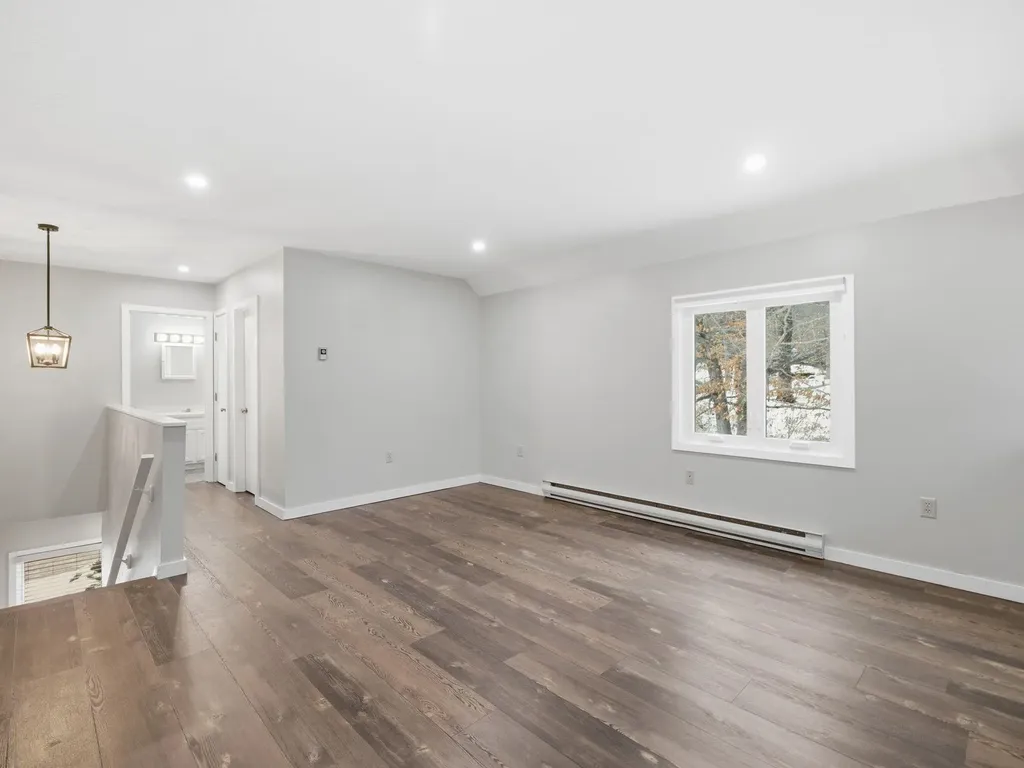 76 Davis Road Plymouth NH 03264