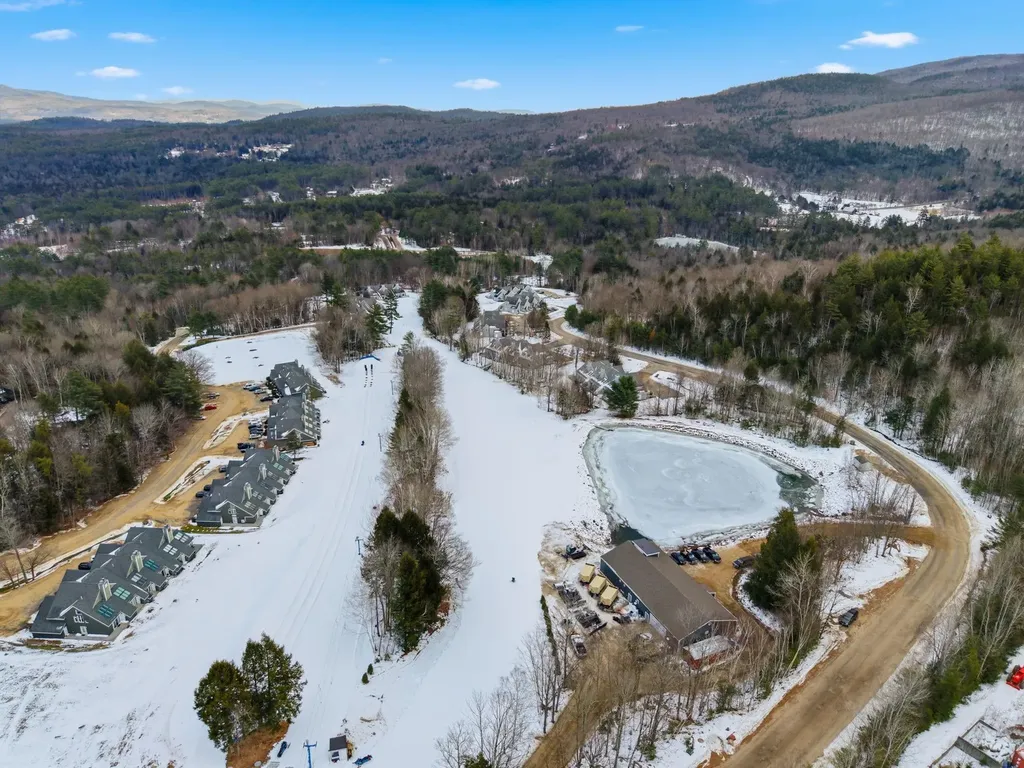 76 Davis Road Plymouth NH 03264