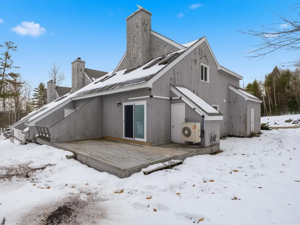 76 Davis Road Plymouth NH 03264