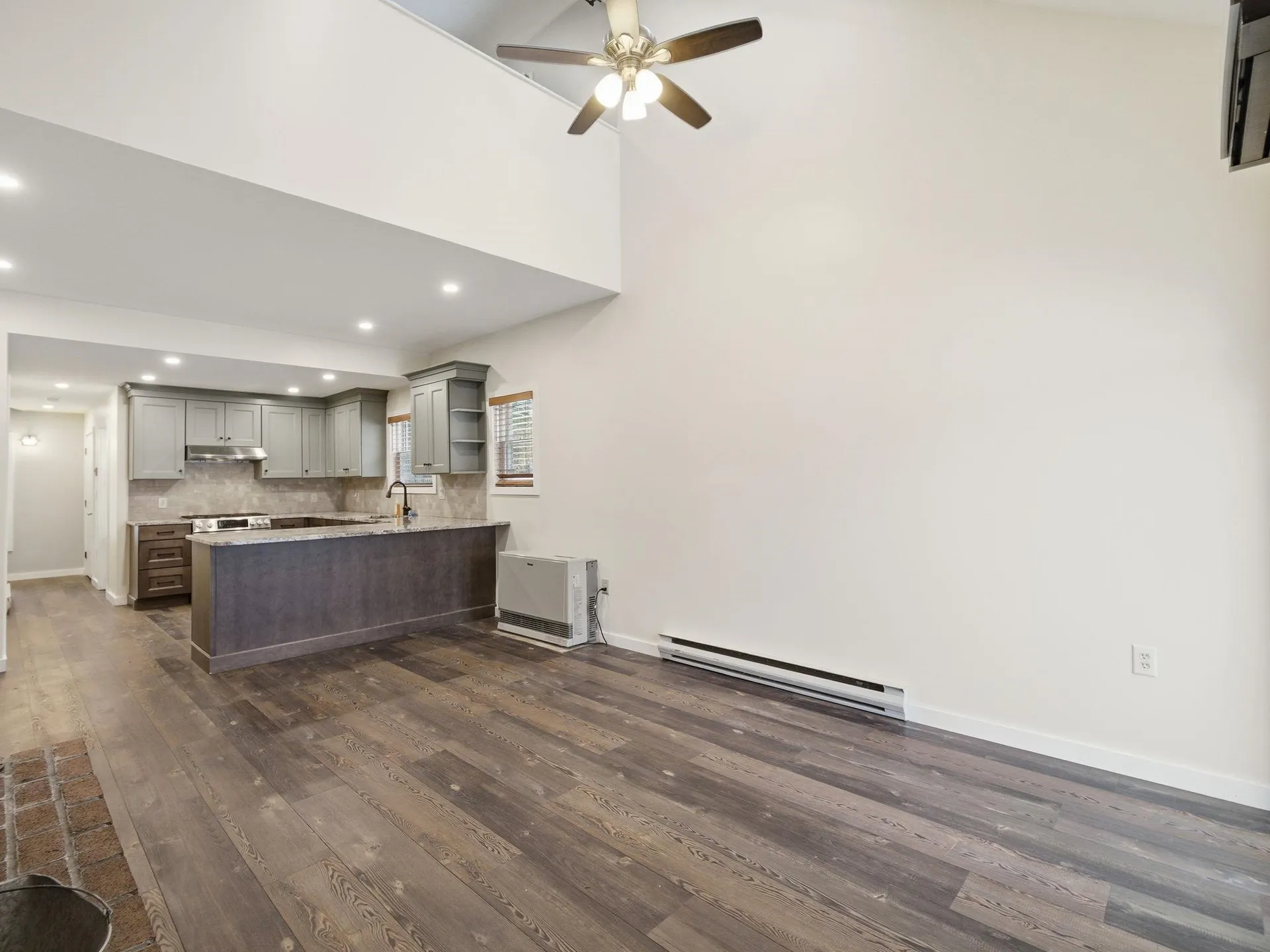 76 Davis Road Plymouth NH 03264