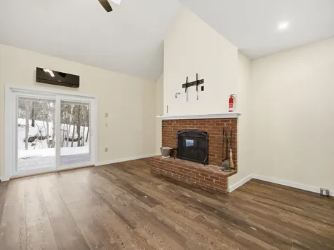 76 Davis Road Plymouth NH 03264